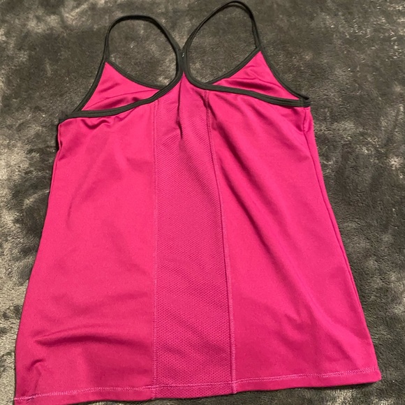Hot pink champion workout sleeveless - Picture 2 of 3